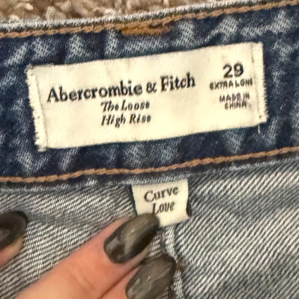 Abercrombie CURVE LOVE High Rise Loose Jeans